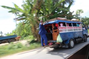 Der Schaffner des Dalla-Dalla