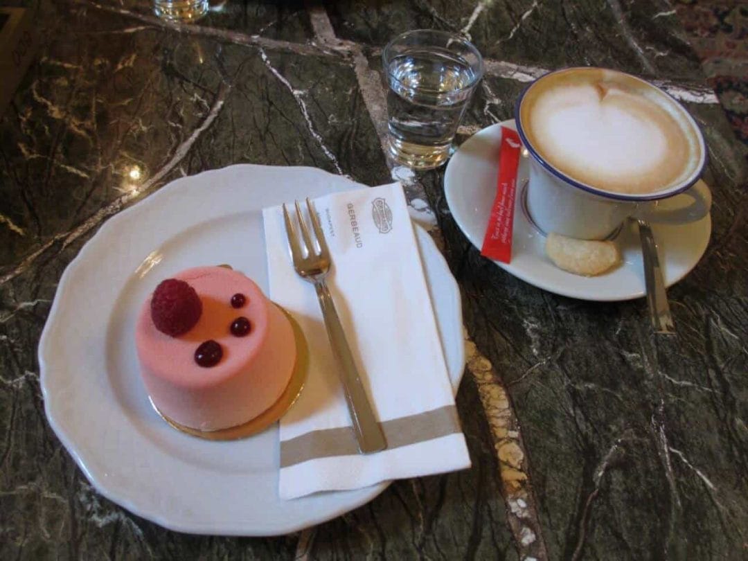 Cafe Gerbeaud < Budapest