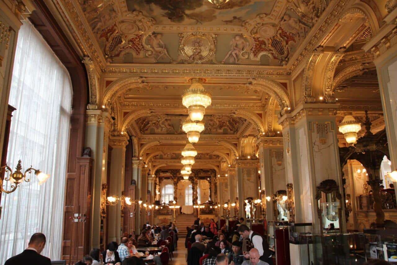 New York Cafe, Budapest