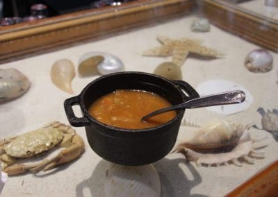 Griechische Suppe im Restaurant Athena