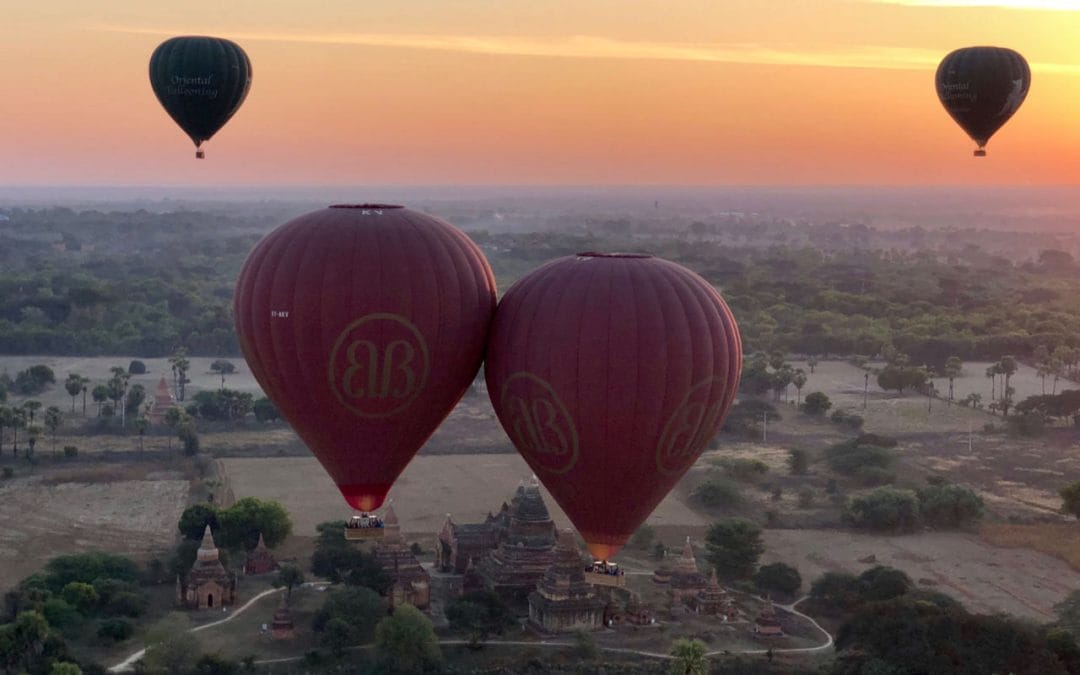 Ballonfahrt über die Pagoden von Bagan