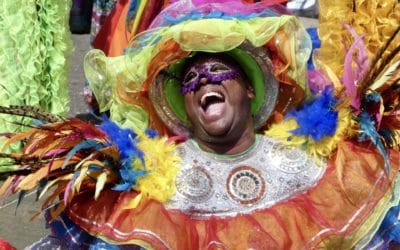 Feiern auf dem Karneval in Barranquilla (Kolumbien) A person wearing a colorful outfit