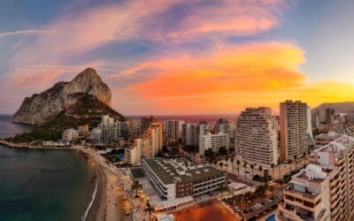 Costa Blanca: Wenn die Küste in die Höhe wächst